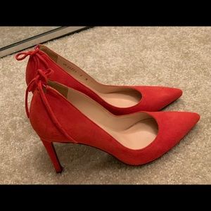 Stuart Weizmann Women’s Peekabow dress pump